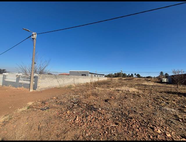 785M² VACANT LAND FOR SALE IN UNITAS PARK